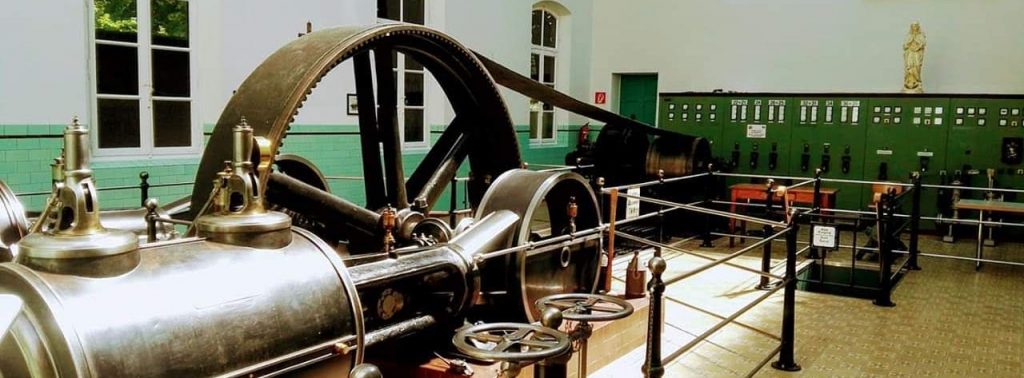 Mooie afbeelding van de stoommachine Steyl, Ketelhuis